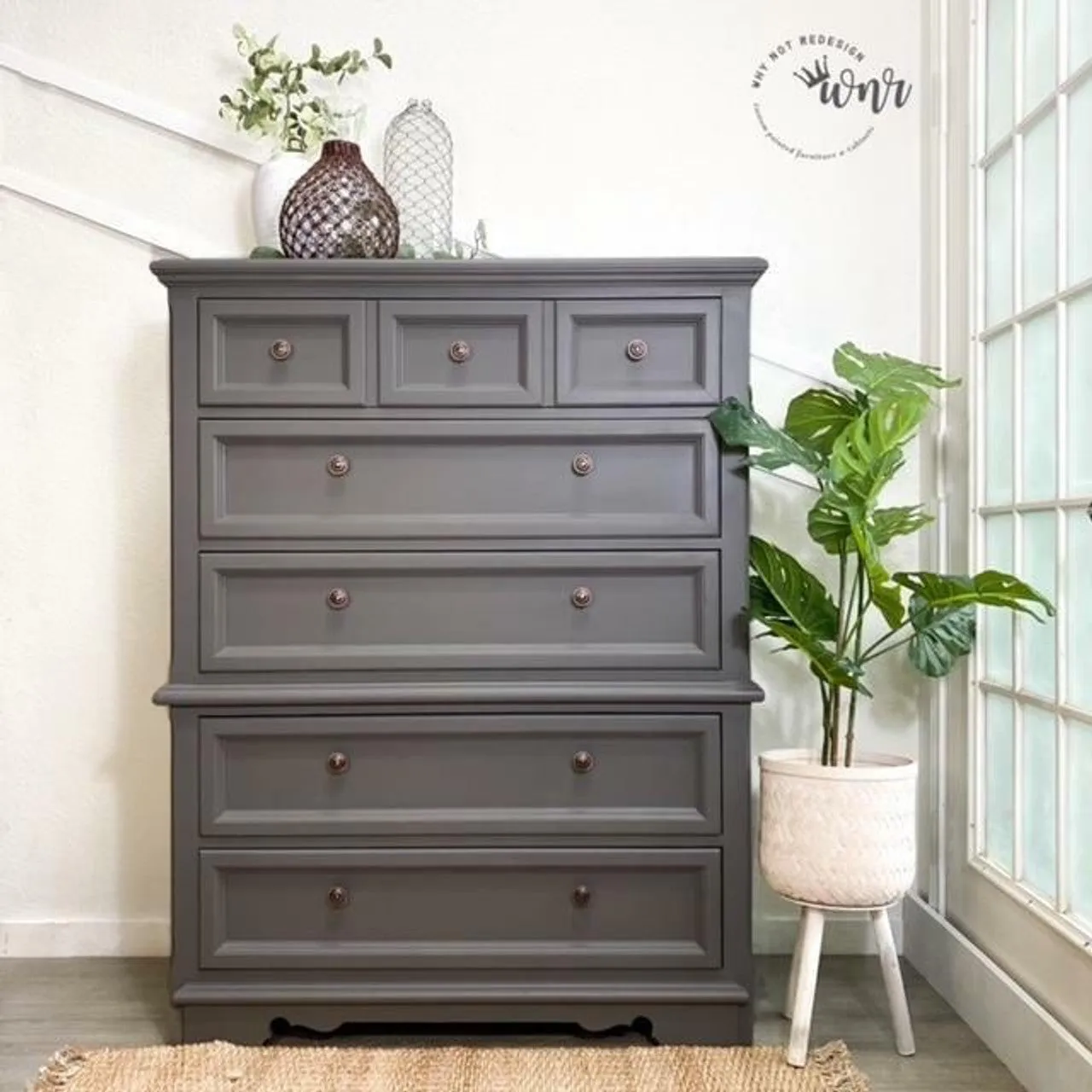 Dixie Belle Hurricane Gray Chalk Paint