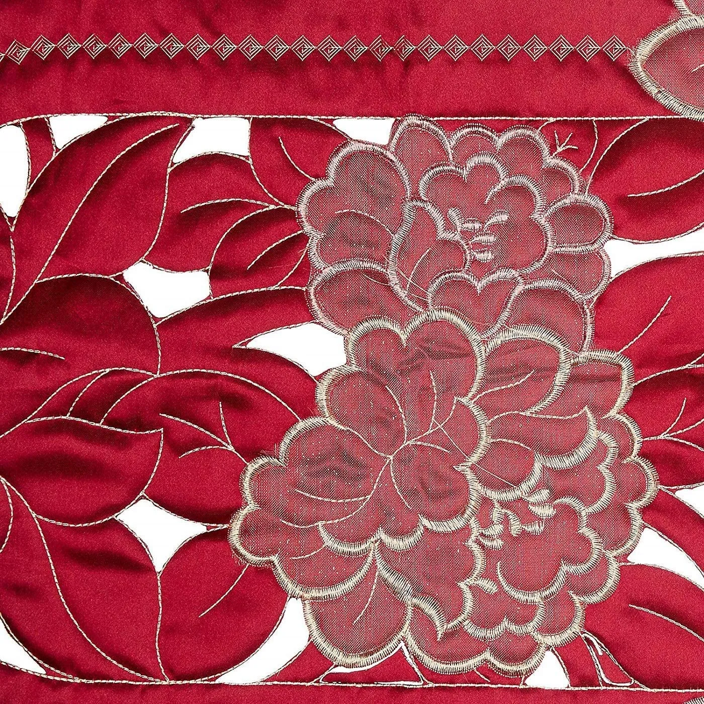 Kuber Industries Soft Cloth Fabric Embroidery Table Runner Maroon-Ki19401