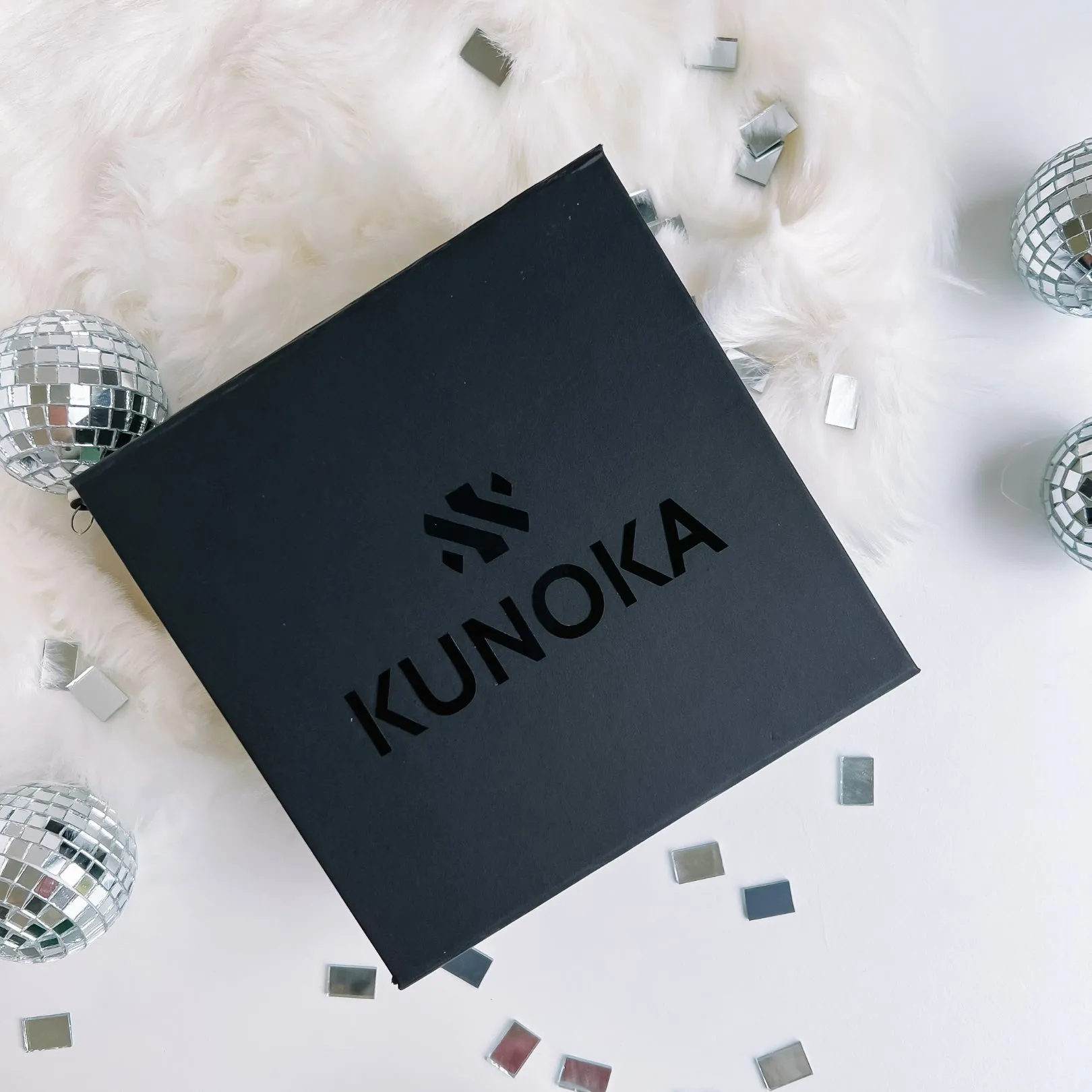 KUNOKA GIFT BOX - NEUTRAL SOCKS