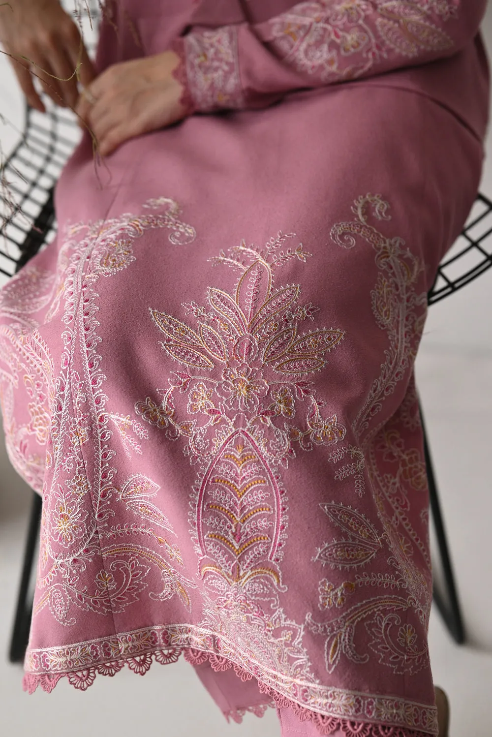 Luxury Karandi Vol II  - PASTEL PINK LUXURY EMBROIDERED KARANDI SET (NEL-24636)