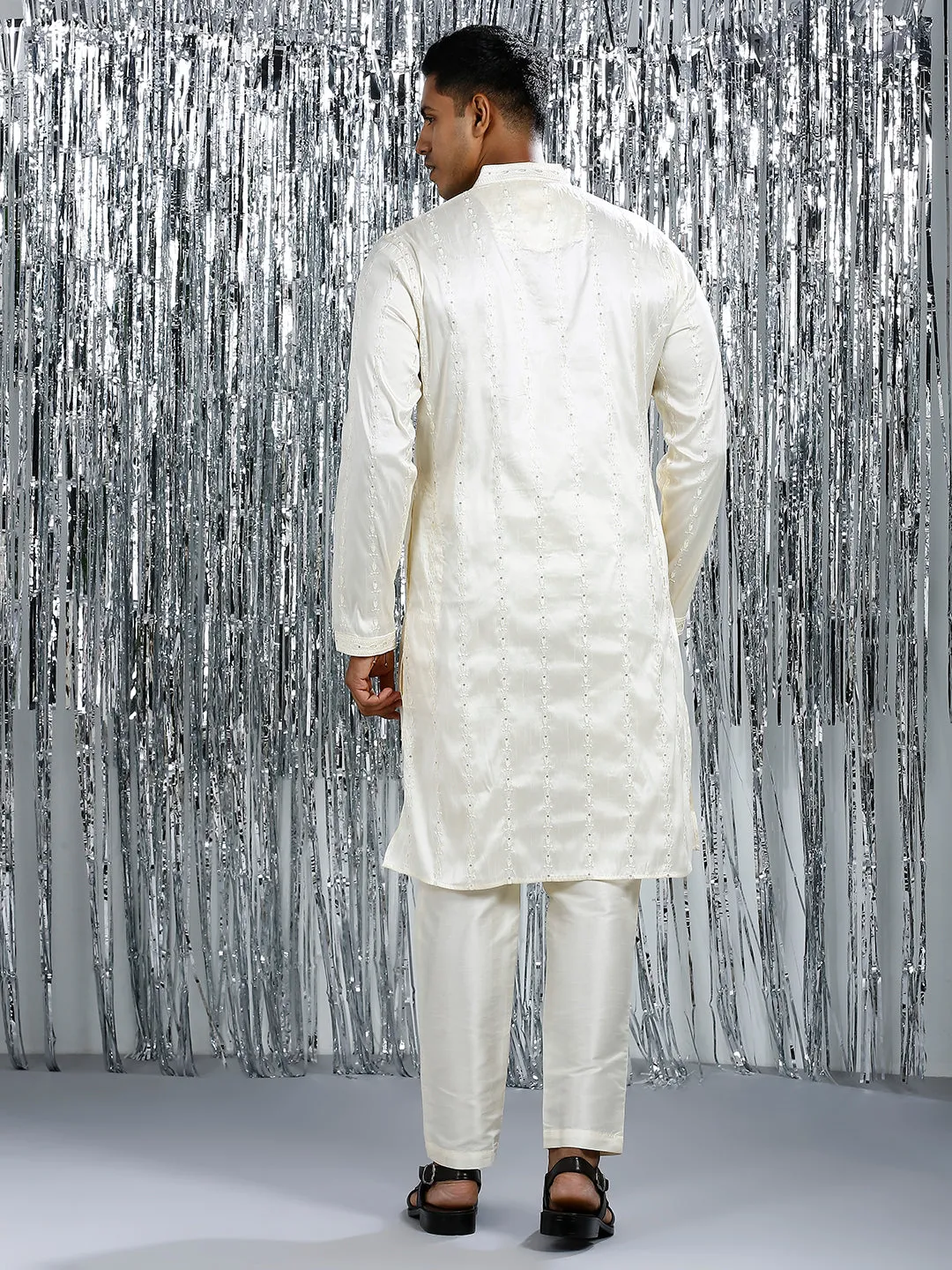 PEARLED IVORY KURTA SET WITH INTRICATE EMBROIDERY WORK