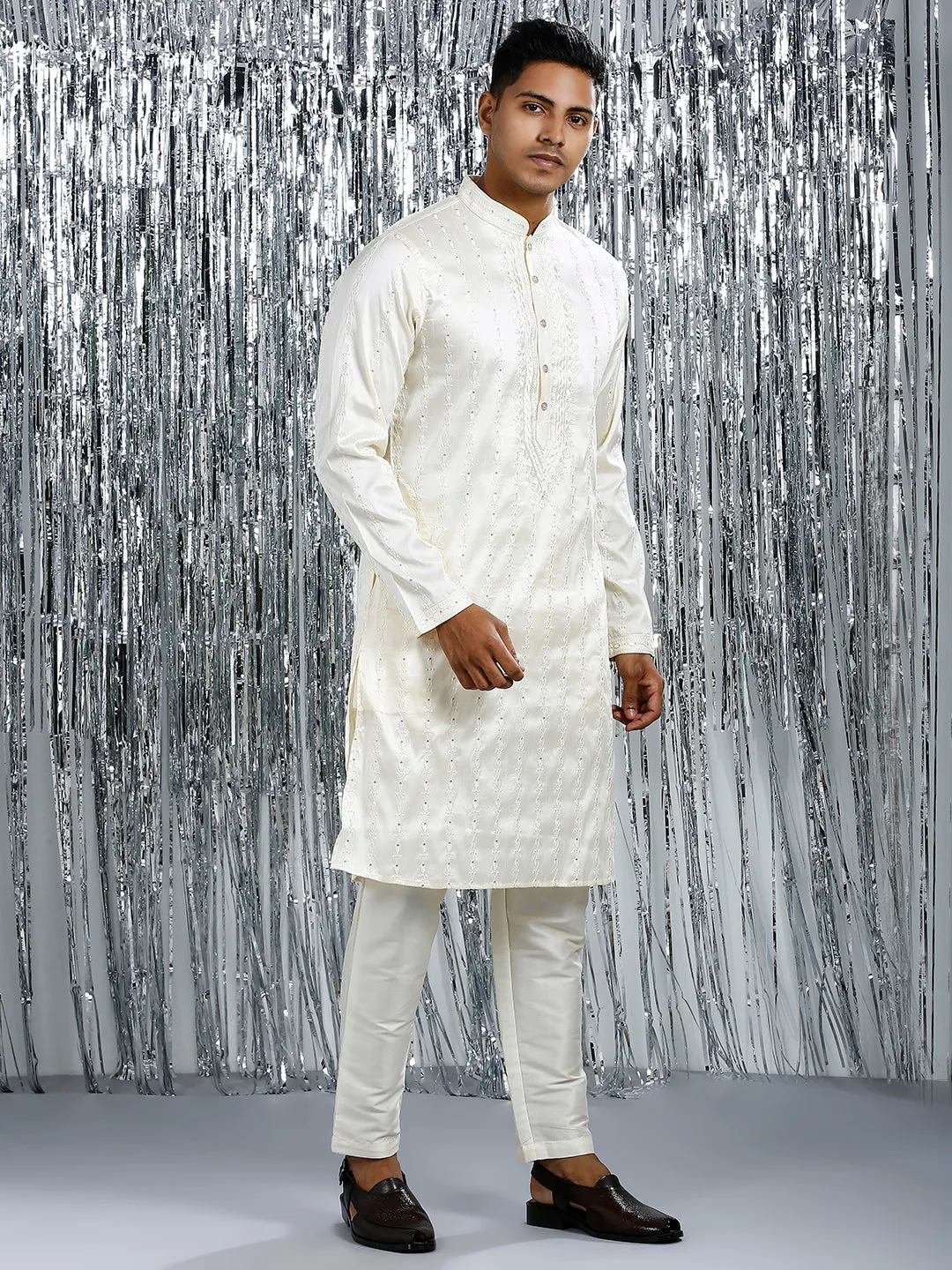 PEARLED IVORY KURTA SET WITH INTRICATE EMBROIDERY WORK